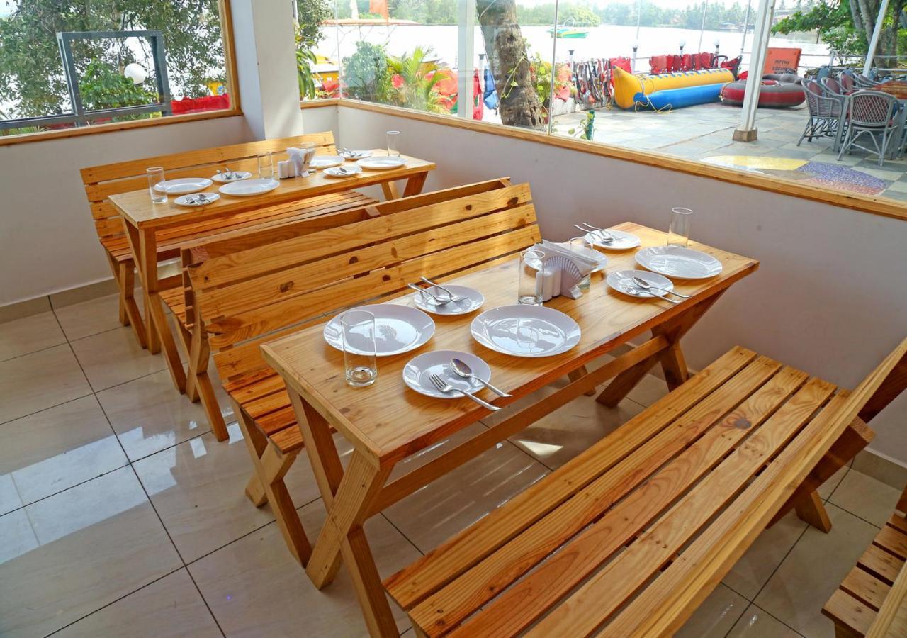 卡维洛瑟姆 M Aples Jacks Place酒店 外观 照片
