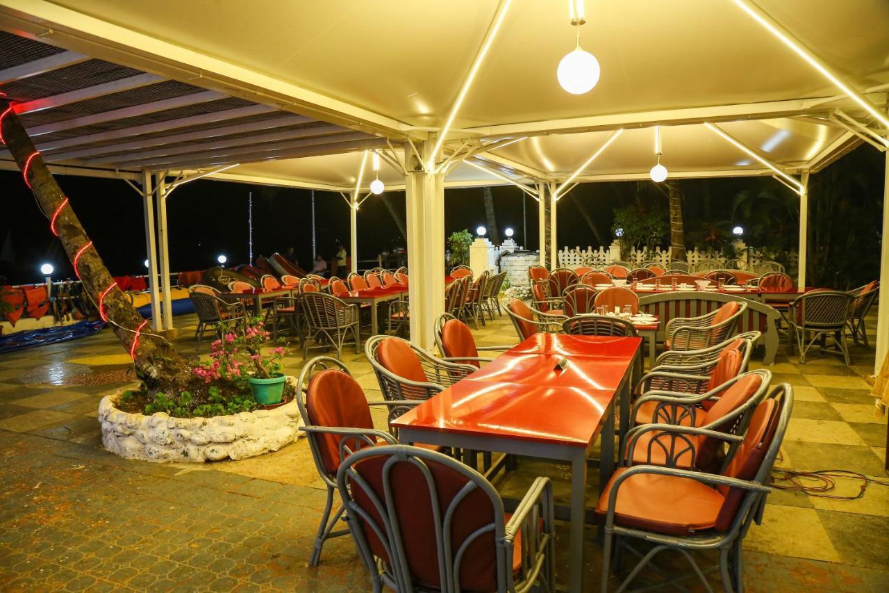 卡维洛瑟姆 M Aples Jacks Place酒店 外观 照片